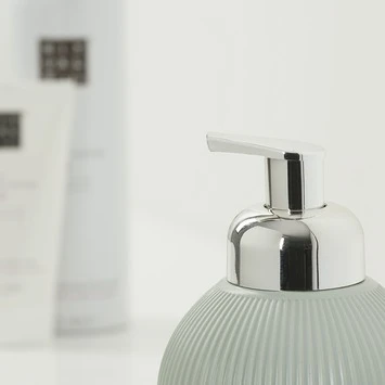 Sealskin Zeepdispenser Convex Licht Aqua 7 Sealskin Zeepdispenser Convex Licht Aqua - Afbeelding 5