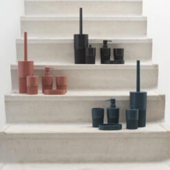 Sealskin Zeepdispenser Brave Staand Donkerroze 22 Sealskin Zeepdispenser Brave Staand Donkerroze -Badkamer Verkoop 123 1608