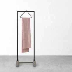 Sealskin Douchegordijn Brave 180x200cm D.roze/wit 19 Sealskin Douchegordijn Brave 180x200cm D.roze/wit -Badkamer Verkoop 123 4156